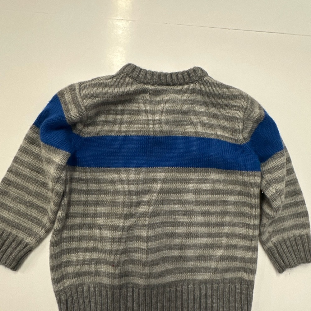 10/10$ Baby Striped V-Neck Sweater size 18 months - Picture 4 of 4